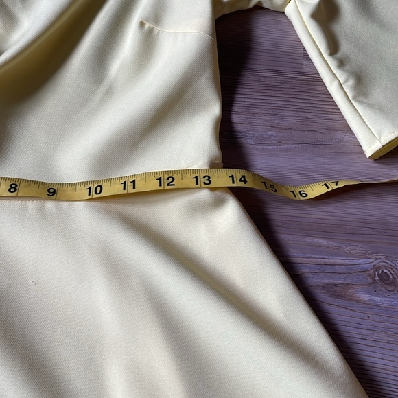 This Girl Fit and Flare dress Butter Yellow Tie Waist Size S Above knee Cocktail - Picture 9 of 14